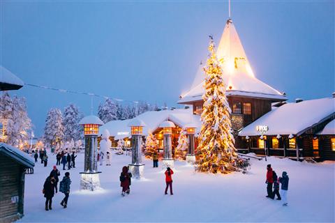 サンタクロース村（c）Visit Rovaniemi